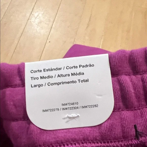 Nike Women's Purple Tech Fleece Jogger Pants XL - Picture 9 of 9